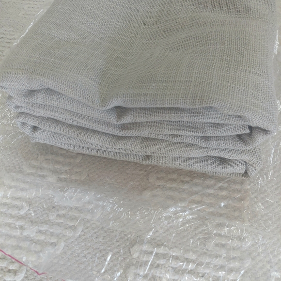 NWOT! Quince Cotton Sheer Gray Curtains- Set Of 2 Panels! 48"x84" (F67) - Picture 6 of 13